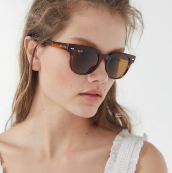 FREE SHIPPING RayBan Wayfarer Tortoise Brown RB2140 Classic New - Picture 12 of 14